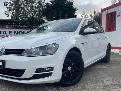 Usata VW Golf VII Highline 140 CV (102 kW) 2012 Bianco Berlina