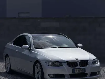 Usata BMW 330 231 CV (169 kW) 2009 Coupé