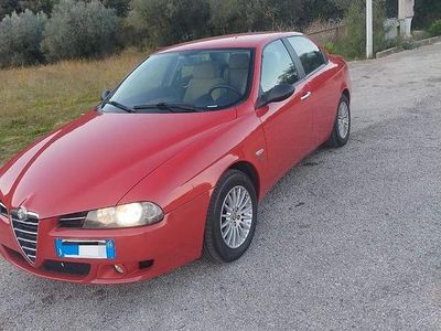 Usata Alfa Romeo 156 140 CV (102 kW) 2004 Rosso Berlina