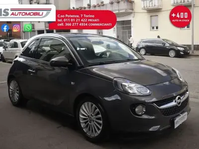 Usata Opel Adam Glam 70 CV (51 kW) 2014 Grigio scuro Utilitaria