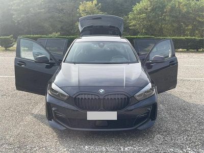 Usata BMW 120 M Sport 190 CV (139 kW) 2022 Nero Utilitaria
