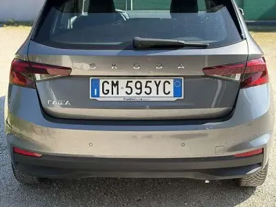 Usata Skoda Fabia 80 CV (58 kW) 2023 Grigio Utilitaria