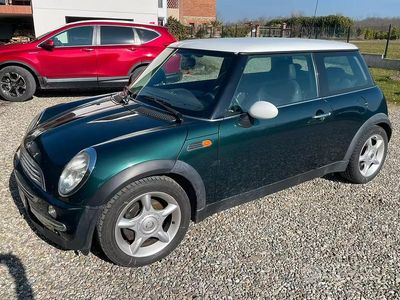 Usata Mini Cooper 116 CV (85 kW) 2002 Verde Utilitaria