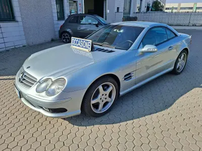 Begagnad Mercedes SL500 306 HK (225 kW) 2002 Grå Cab