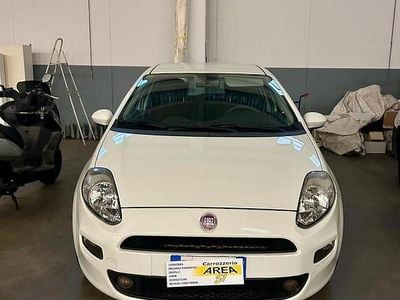 Usata Fiat Punto 78 CV (57 kW) 2014 Bianco Berlina