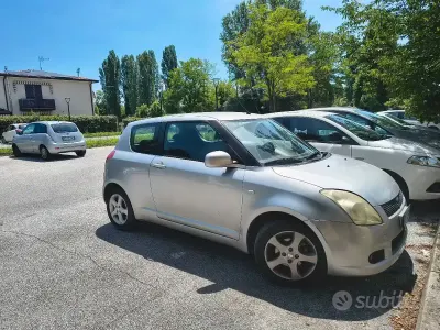 Usata Suzuki Swift 92 CV (67 kW) 2009 Grigio Utilitaria