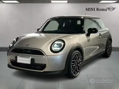 Usata Mini Cooper Favoured 156 CV (114 kW) 2024 Utilitaria