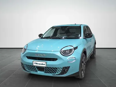 Usata Fiat 600 La Prima 100 CV (73 kW) 2025 Blu SUV