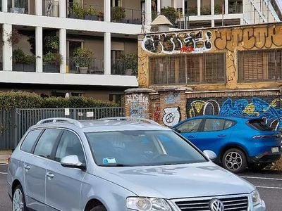 Usata VW Passat Highline 160 CV (117 kW) 2008 Grigio Station wagon