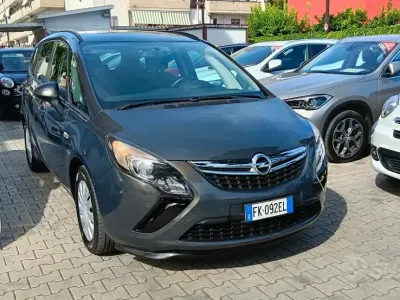 Usata Opel Zafira 131 CV (96 kW) 2015 Grigio Monovolume