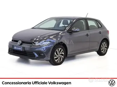 Usata VW Polo Life 80 CV (58 kW) 2023 Grigio Utilitaria