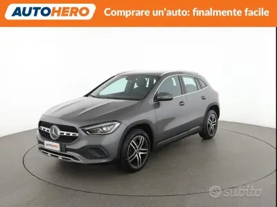Usata Mercedes GLA200 150 CV (110 kW) 2020 Grigio SUV