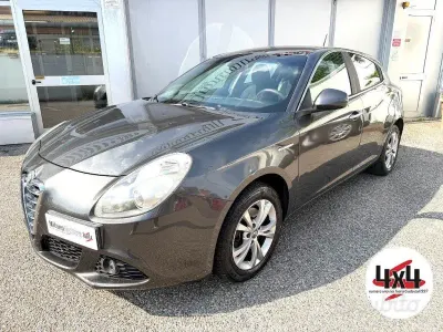 Usata Alfa Romeo Giulietta Progression 140 CV (102 kW) 2012 Grigio Utilitaria