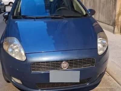 Usata Fiat Grande Punto 75 CV (55 kW) 2008 Blu Utilitaria