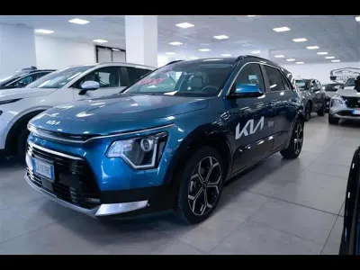 Nuova Kia Niro Style 171 CV (125 kW) 2025 Blu scuro SUV