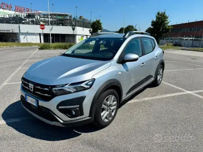 Usata Dacia Sandero Stepway 101 CV (74 kW) 2021 Grigio Berlina