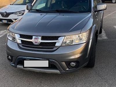 Usata Fiat Freemont 170 CV (125 kW) 2013 Grigio SUV