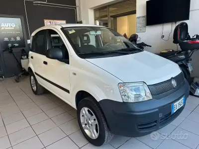Usata Fiat Panda 4x4 Climbing 60 CV (44 kW) 2010 Bianco Utilitaria