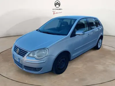 Usata VW Polo Comfortline 64 CV (47 kW) 2006 Argento Utilitaria