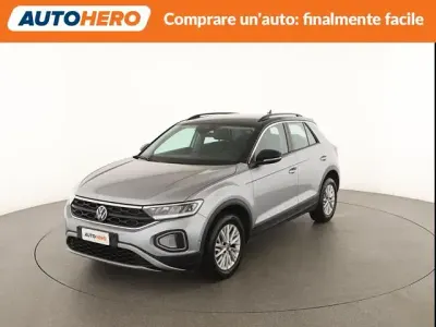 Usata VW T-Roc Life 116 CV (85 kW) 2023 Grigio SUV
