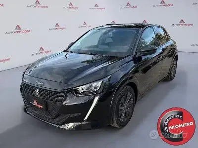 Usata Peugeot 208 Allure 56 kW (77 CV) 2021 Nero Utilitaria