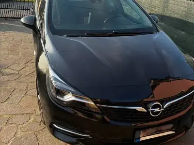 Usata Opel Astra Business Elegance 122 CV (89 kW) 2020 Nero Station wagon