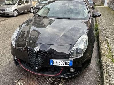 Usata Alfa Romeo Giulietta Progression 235 CV (172 kW) 2015 Nero Utilitaria