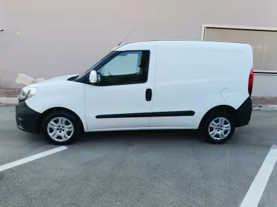 Usata Fiat Doblò Easy 104 CV (76 kW) 2017 Bianco Monovolume