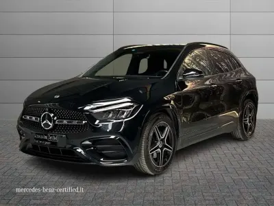 Usata Mercedes GLA200 AMG Line Premium 150 CV (110 kW) 2024 Nero cosmo SUV