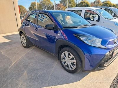 Usata Toyota Aygo X Active 72 CV (52 kW) 2024 Blu SUV