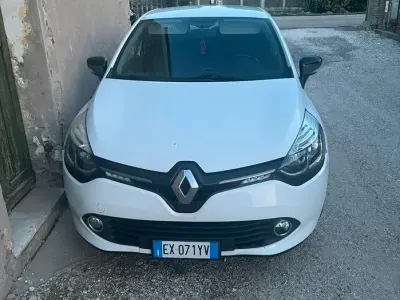 Usata Renault Clio IV 90 CV (66 kW) 2015 Berlina