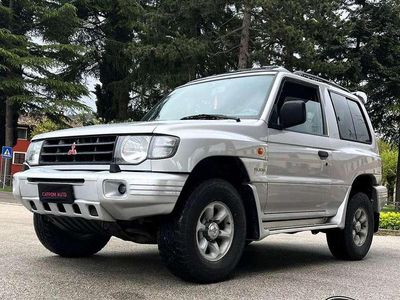 Usata Mitsubishi Pajero 115 CV (84 kW) 2001 Argento SUV