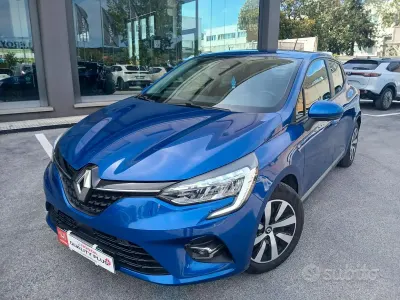 Usata Renault Clio IV Zen 86 CV (63 kW) 2019 Blu Berlina