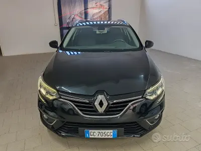 Usata Renault Mégane GrandTour Business 116 CV (85 kW) 2020 Nero Station wagon