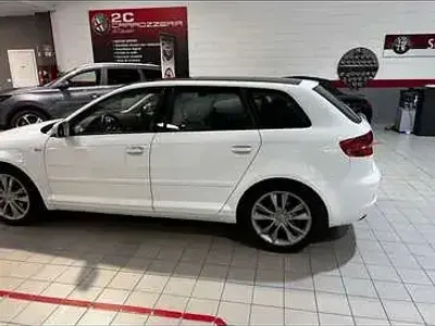 Usata Audi A3 Ambition 105 CV (77 kW) 2011 Utilitaria
