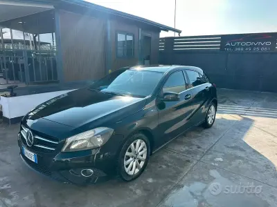 Usata Mercedes A180 Premium 109 CV (80 kW) 2014 Nero Utilitaria