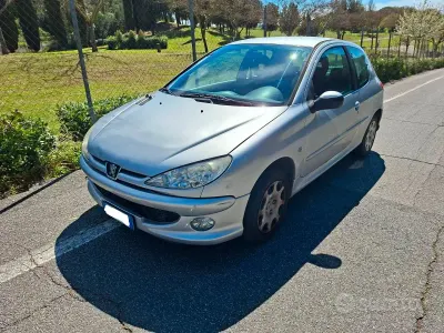 Usata Peugeot 206 75 CV (55 kW) 2008 Grigio Utilitaria