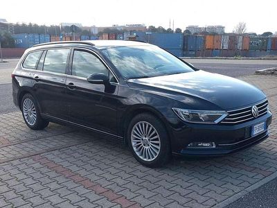 Usata VW Passat Business 120 CV (88 kW) 2018 Nero Station wagon