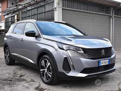 Usata Peugeot 5008 GT 131 CV (96 kW) 2023 Grigio SUV