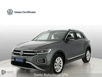 Usata VW T-Roc Style 116 CV (85 kW) 2025 Grigio SUV