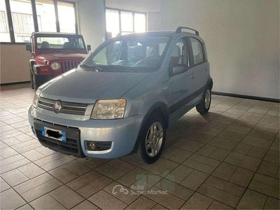 Usata Fiat Panda Climbing 60 CV (44 kW) 2009 Blu Utilitaria