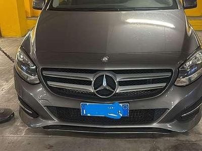 Mercedes B220