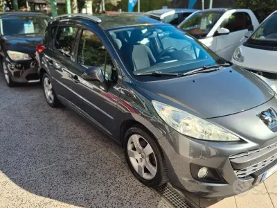 Usata Peugeot 207 68 CV (50 kW) 2012 Grigio Station wagon