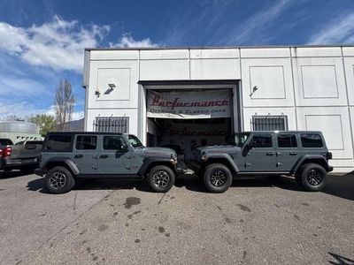 Usata Jeep Wrangler Rubicon 272 CV (200 kW) 2024 Earl ( azzurrino) SUV