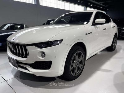 Bianco Usata 2020 Maserati Levante SUV | 34.500 € (Ottimo prezzo)