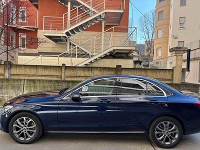 Usata Mercedes C200 136 CV (100 kW) 2018 Blu/azzurro Berlina