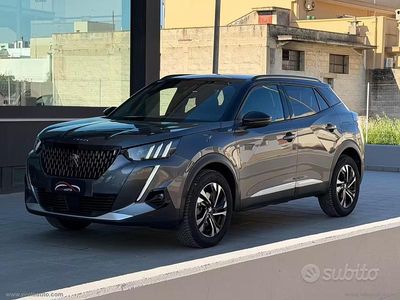 Usata Peugeot 2008 GT 131 CV (96 kW) 2022 Grigio SUV