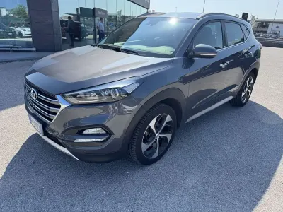 Usata Hyundai Tucson Xpossible 116 CV (85 kW) 2017 Grigio SUV