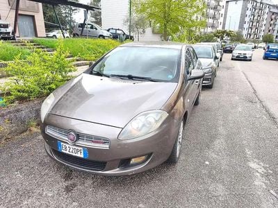 Usata Fiat Bravo 120 CV (88 kW) 2010 Marrone Utilitaria