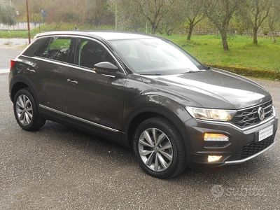 Usata VW T-Roc 150 CV (110 kW) 2019 Marrone SUV